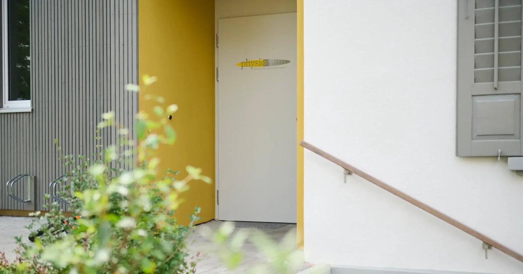 Warmes, einladendes Praxisumfeld